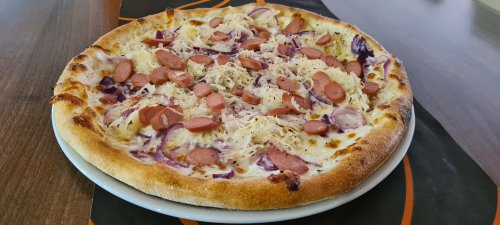 14. Macskajaj pizza