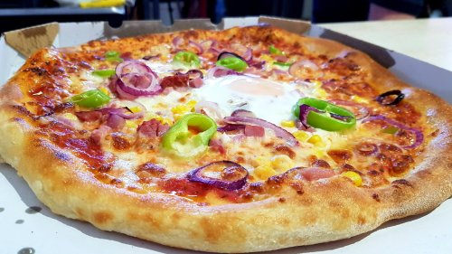 18. Több, mint testőr pizza