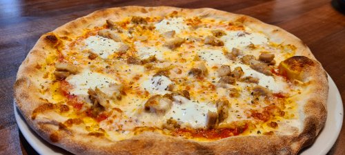 16. Csibefutam pizza