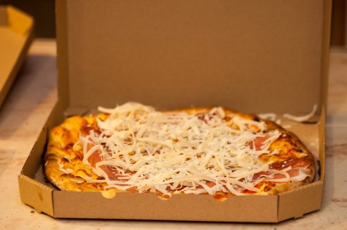 24. Olasz meló pizza