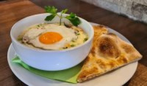 Zöldborsófőzelék tükörtojással