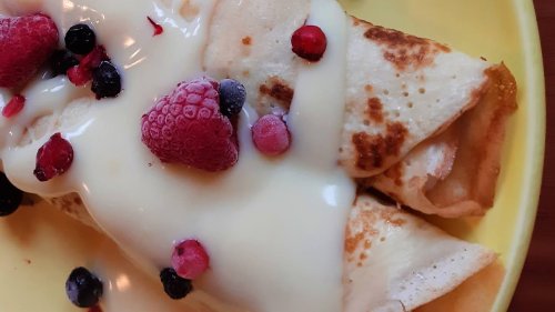 Húsvéti ajánlat - Erdei gyümölcsös palacsinta, vanília öntettel (2 db)