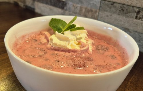 Erdei gyümölcsleves