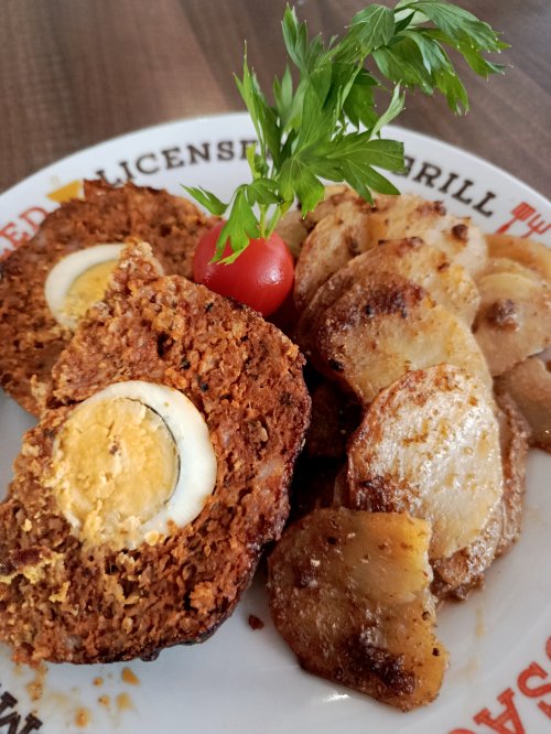 Stefánia vagdalt, tepsis burgonyával