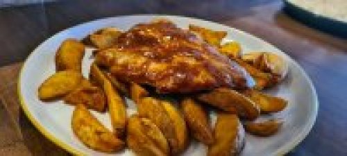 Tepsiben sült, kakukkfüves sertéskaraj, steak burgonyával