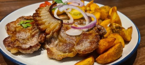 Cigánypecsenye steak burgonyával