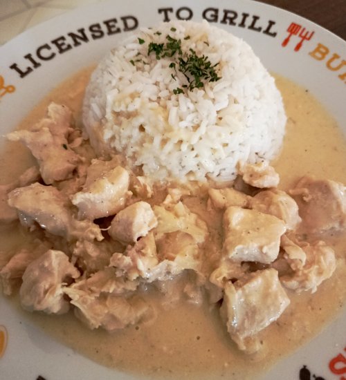 Mézes-mustáros csirke, gombás rizzsel.