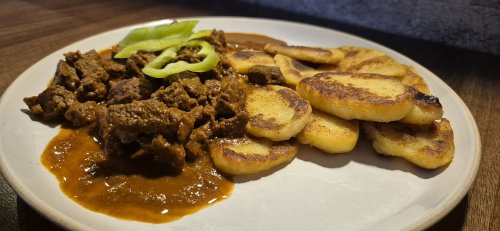 Marhapörkölt dödöllével