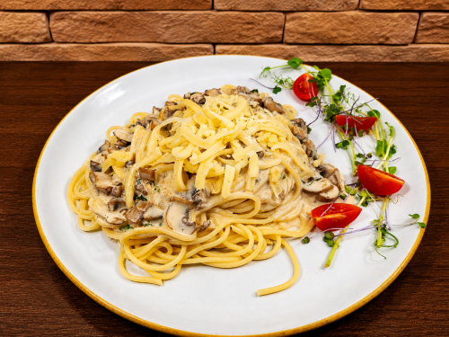 Tejszínes-gombás spagetti